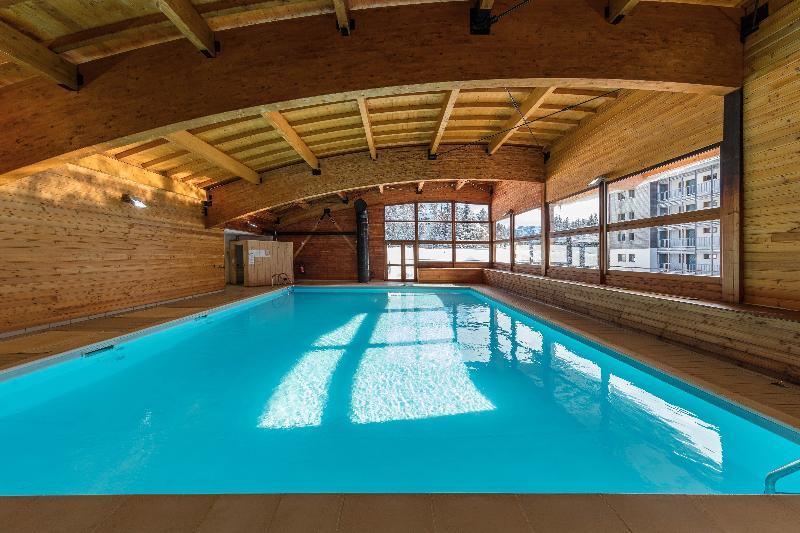 Ecrin Des Neiges Aparthotel Chamrousse Exterior foto